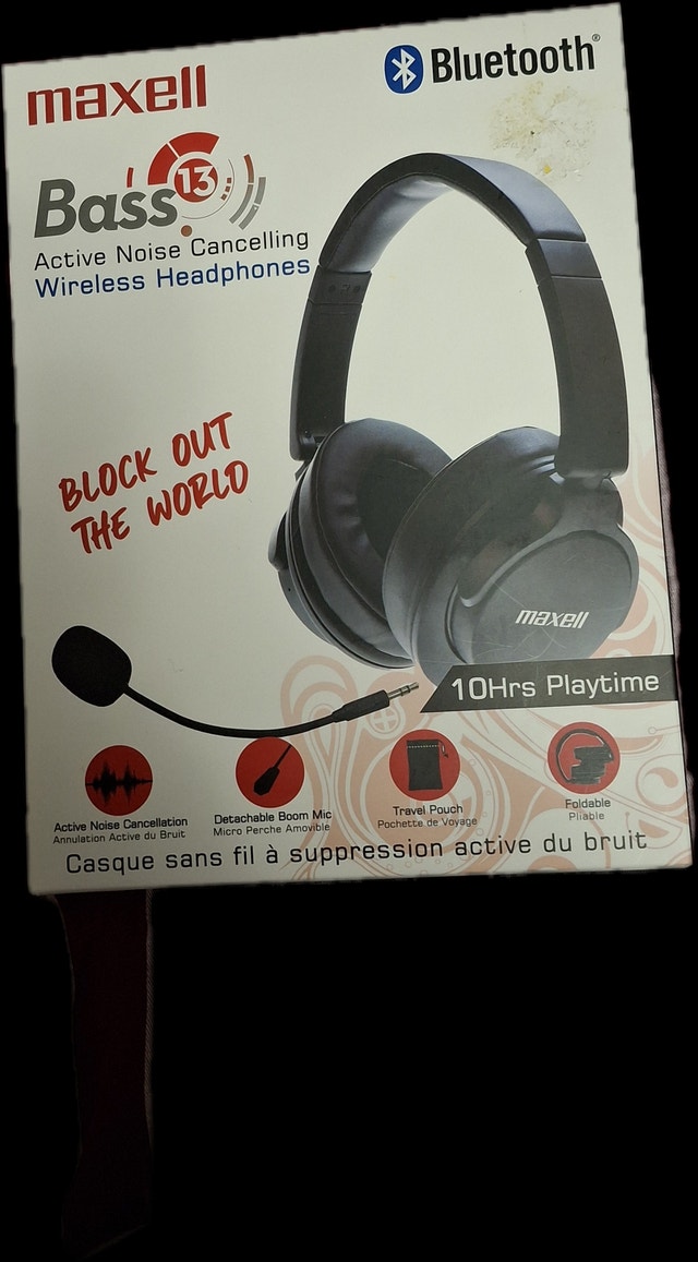 Brand new in box intact Maxell Bass 13 Active Noise Cancel - photo 4