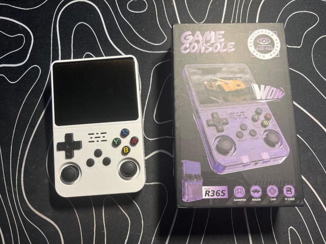 R36S game console 15000+ Games
