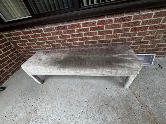 Upholstered Entryway Bench - photo 3