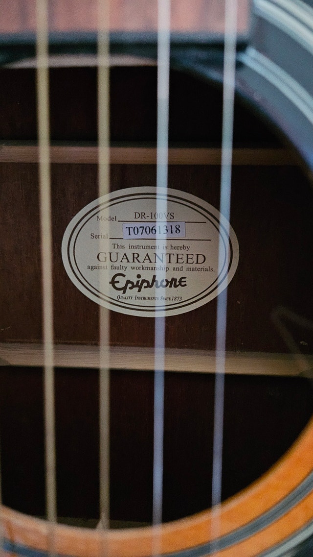 Epiphone guitar with stand - photo 2