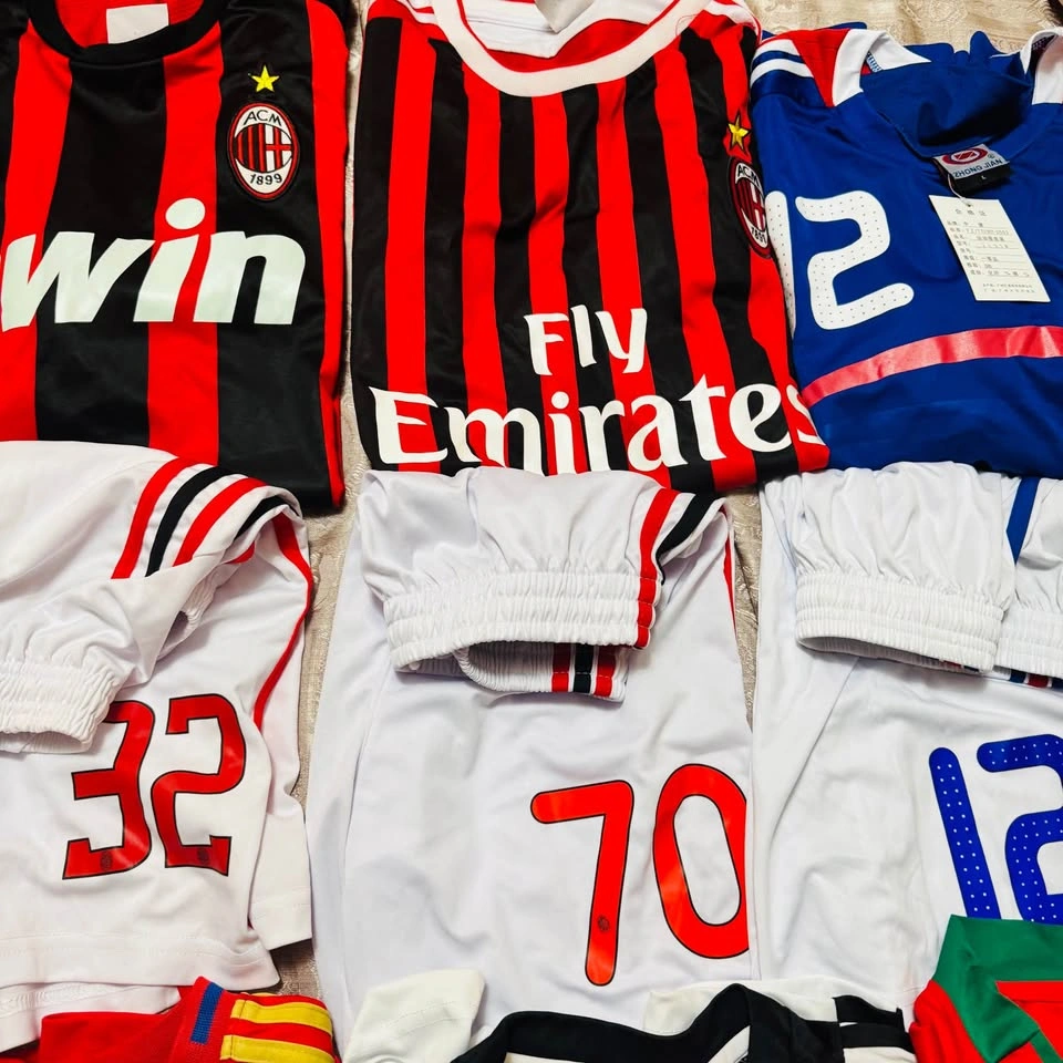 4 Sets of Soccer Jerseys and 4 Extra Shirts (Mixed Sizes) - photo 4
