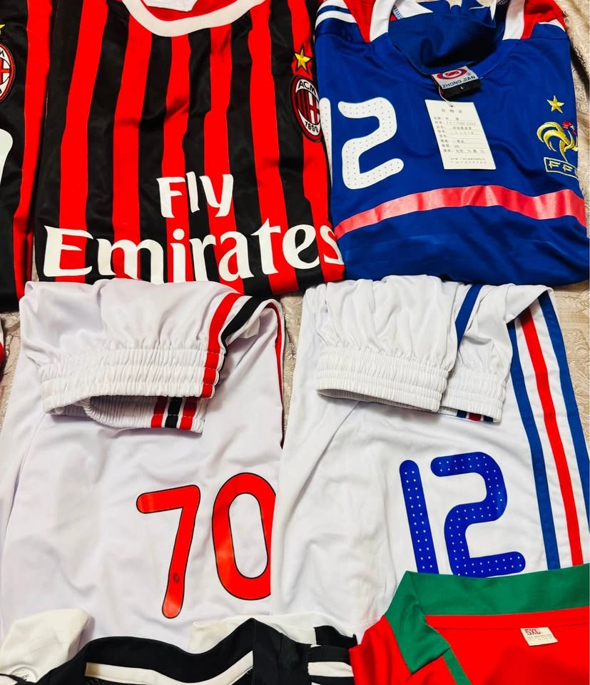 4 Sets of Soccer Jerseys and 4 Extra Shirts (Mixed Sizes) - photo 5