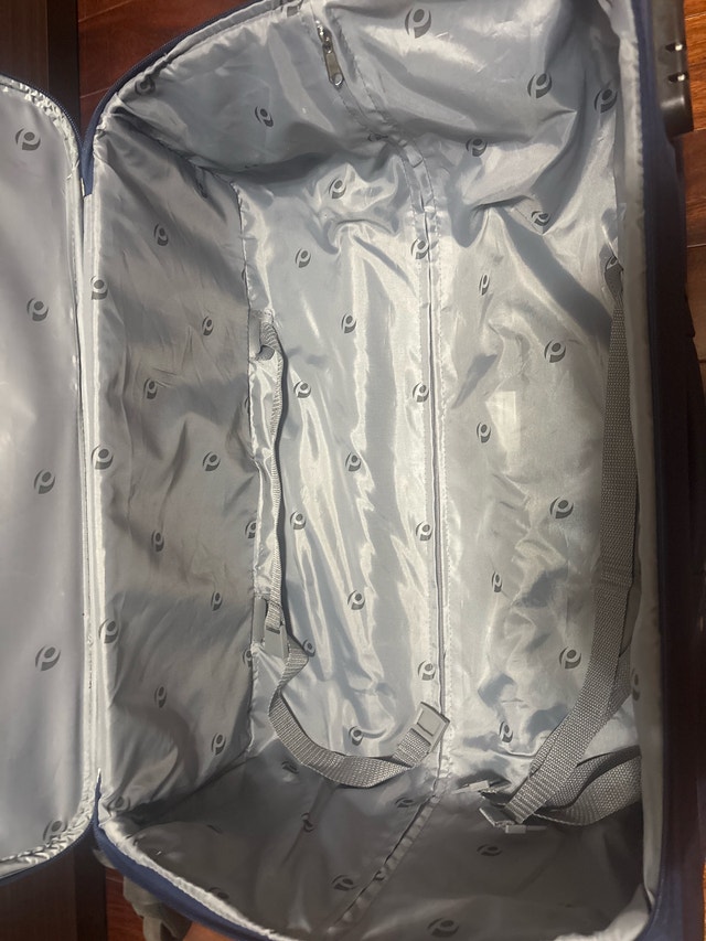 Princess Traveller Luggage - photo 3