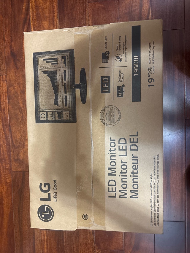 New LG 19M38 LED Monitor