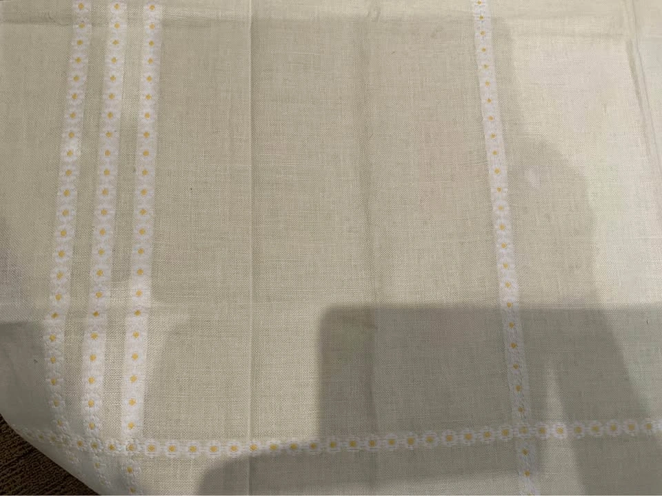 Table Cloth Vintage European Linen NEVER USED - photo 3