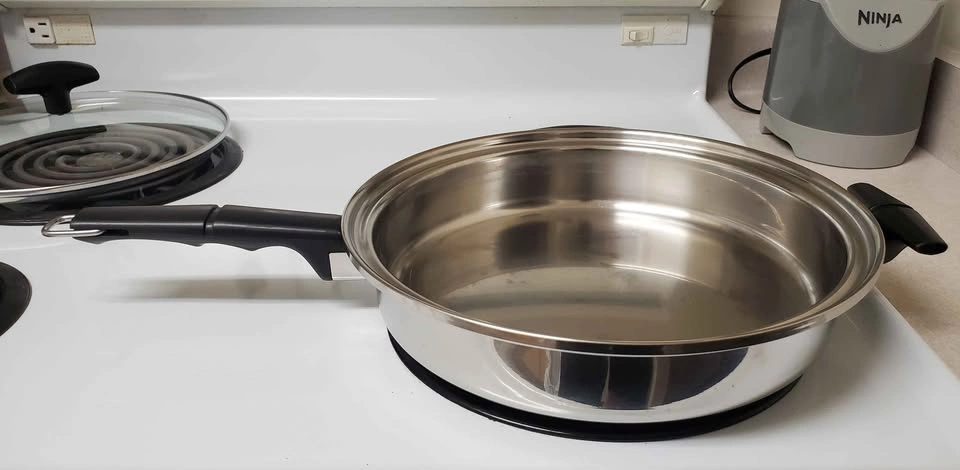 12" Vintage Non-Toxic Surgical Stainless Steel Skillet - Made in - photo 2