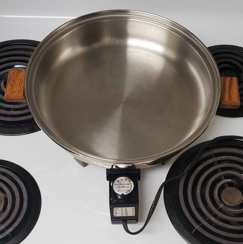 Vintage Sunbeam Model 460 Liquid Core Electric Skillet - photo 5