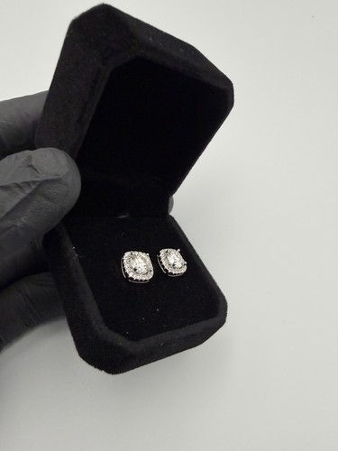 1.00 Ct Round Cut D VVS1 Lab Grown Diamond Stud Earrings - photo 2
