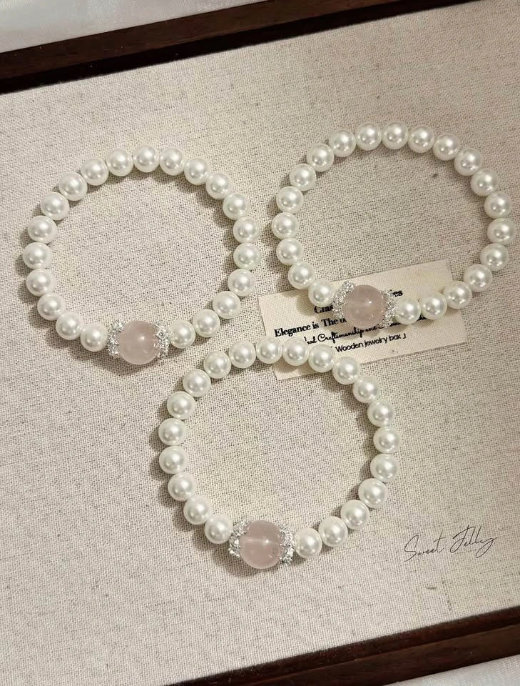 Shell Beads with Rose Quartz Crystal Bracelet