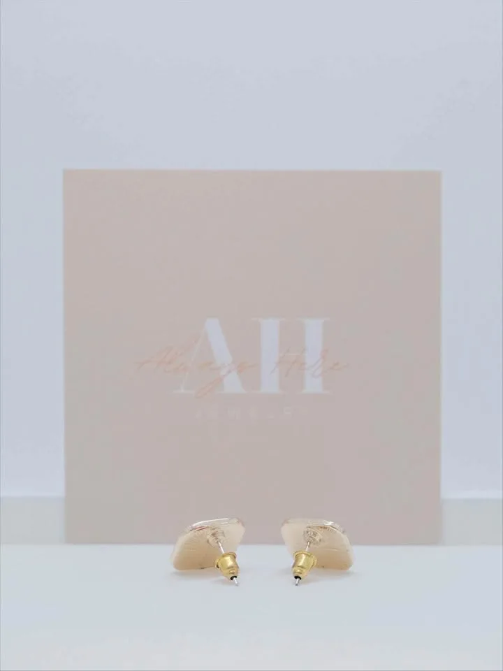 Minimalist Square Earrings image indicator(8)
