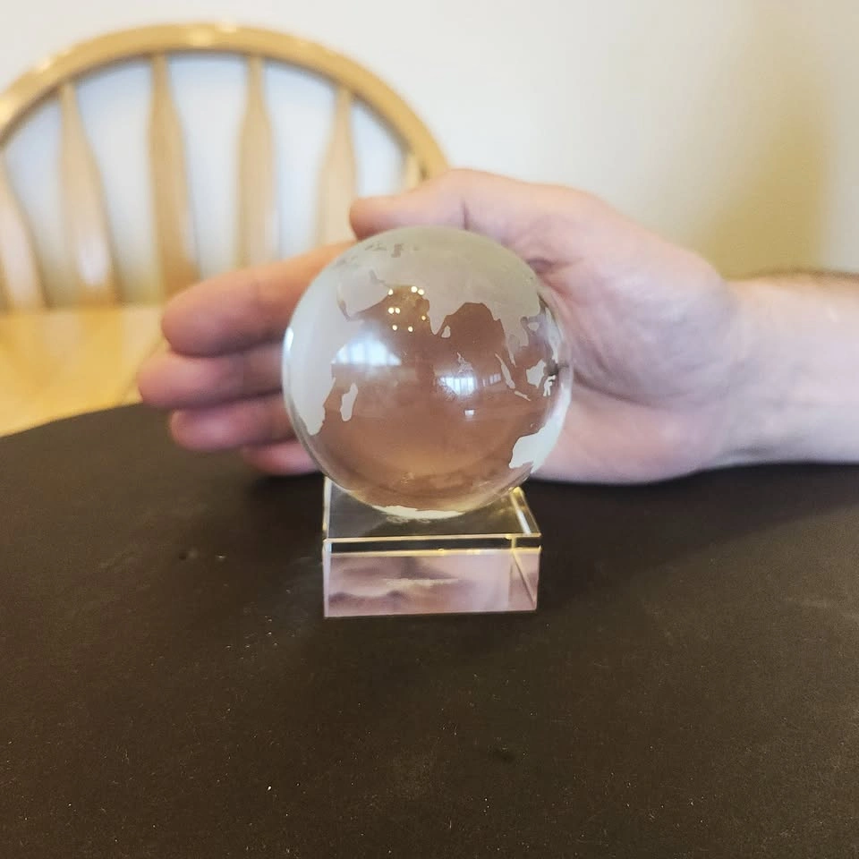 Oleg Cassini Crystal Glass World Sphere on Base Paperweight - photo 3