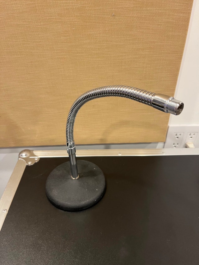 Desktop Gooseneck Microphone Stand