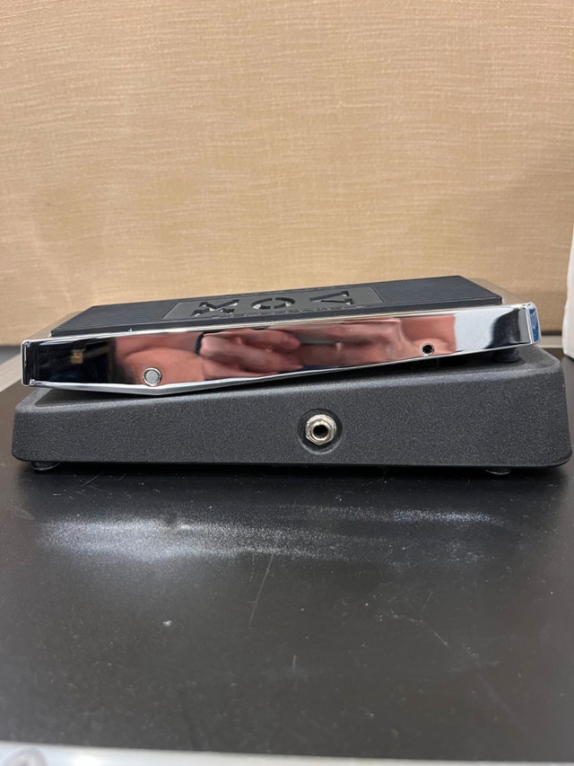 Vox V847 Wah-Wah Pedal - photo 3