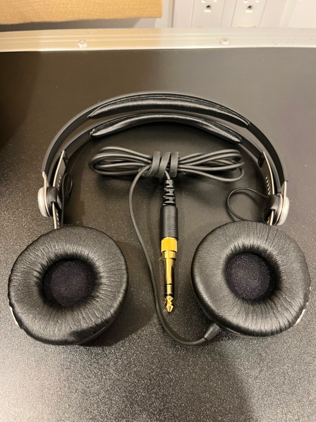 Beyerdynamic DT-1350 Studio Headphones - photo 3