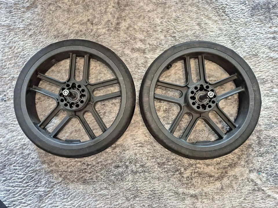 UPPAbaby VISTA V2 Rear Wheels
