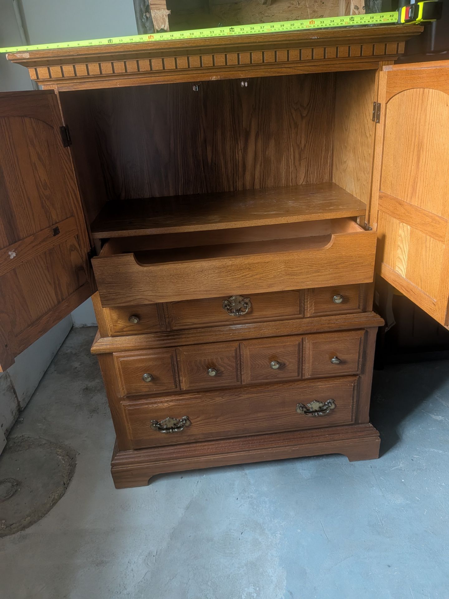 Dresser/Cabinet - photo 5
