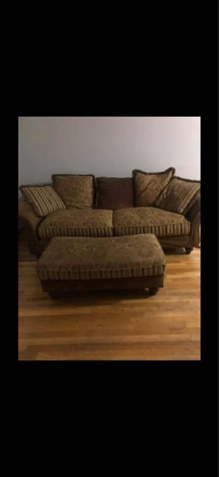 Paisley Couch and Ottoman Set - photo 4