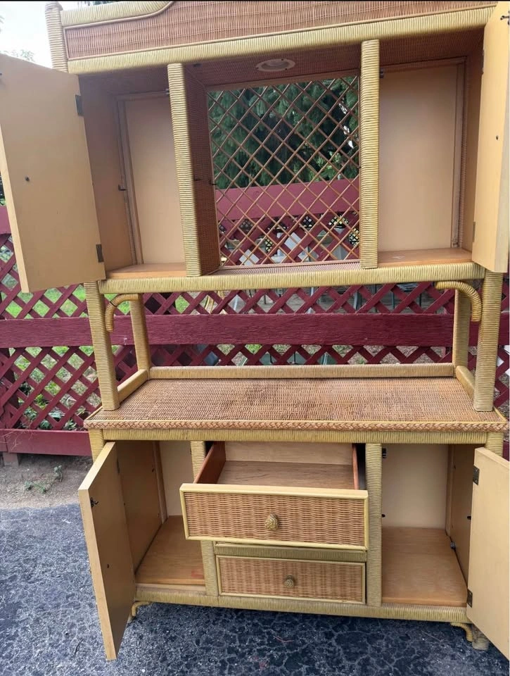 Vintage Wicker Hutch - photo 5