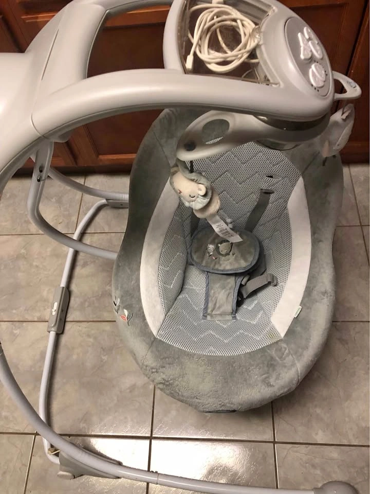 Swing and bassinet