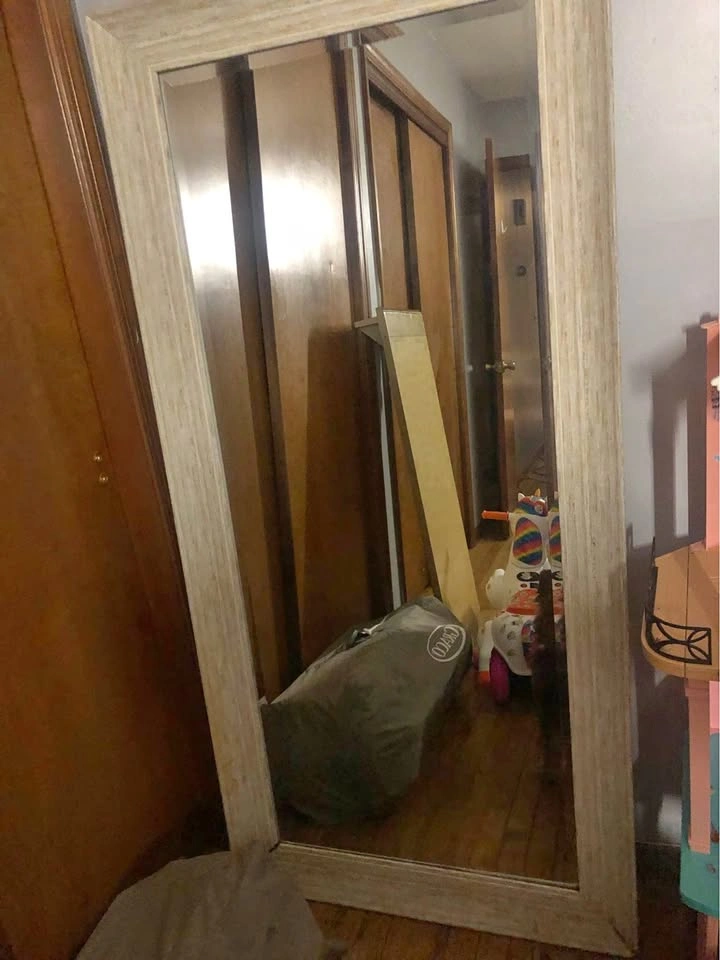 Long standing full length mirror