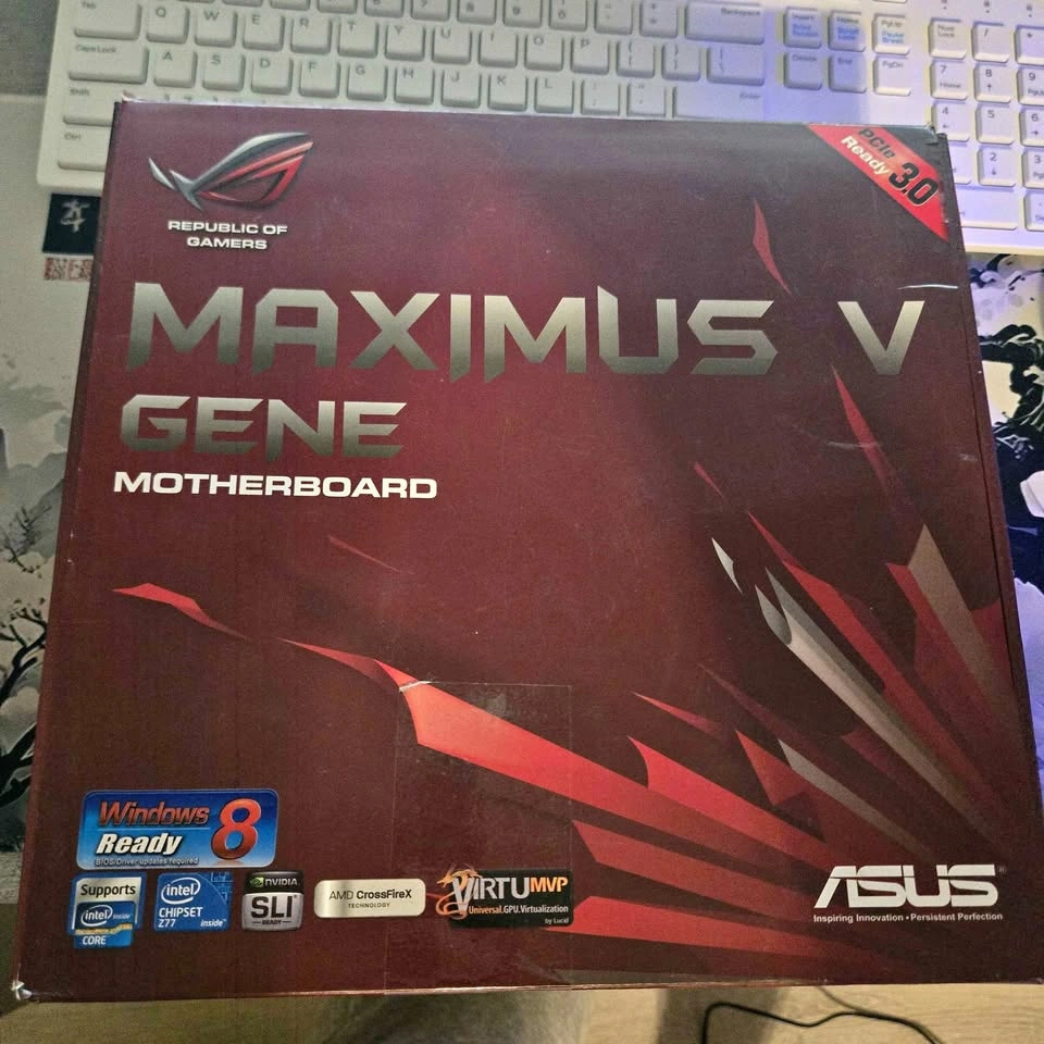 ASUS ROG Maximus V Gene Z77 Motherboard + i7-3770 CPU Combo