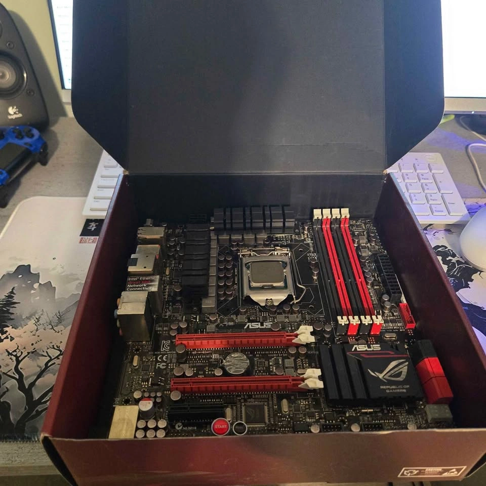 ASUS ROG Maximus V Gene Z77 Motherboard + i7-3770 CPU Combo - photo 2