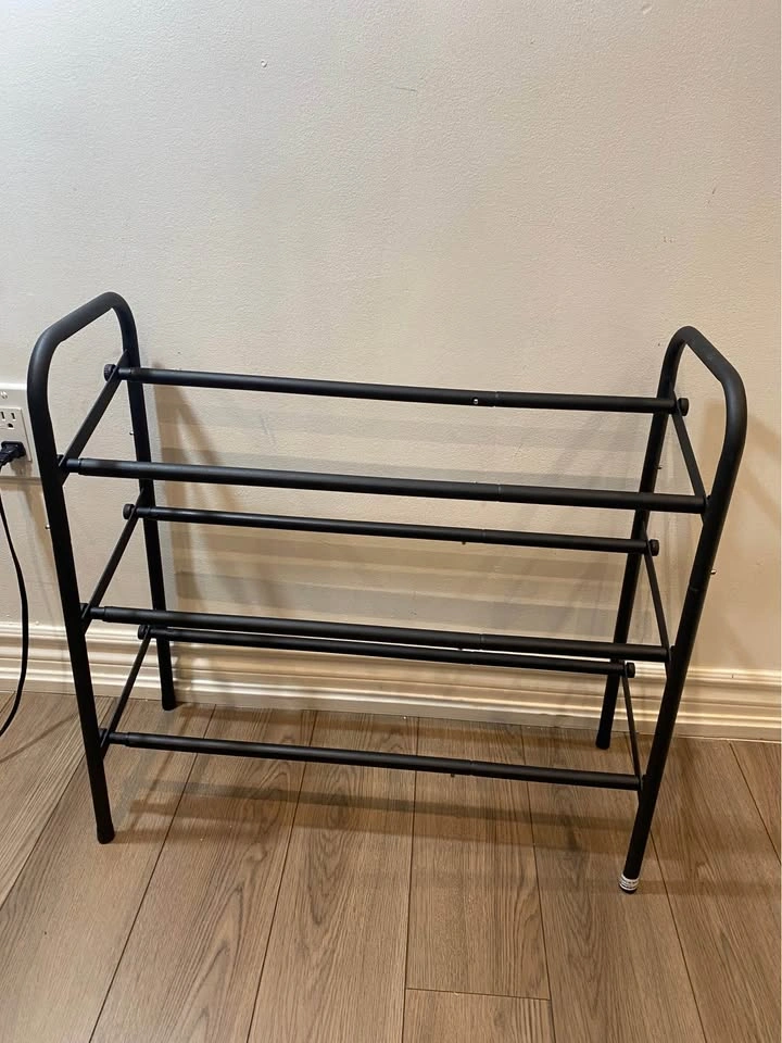 SONGMICS Black Expandable 3-Tier Shoe Rack - photo 2