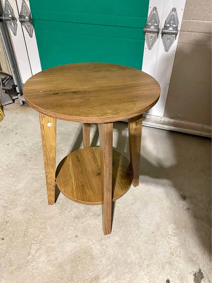 Brand New VASAGLE MAEZO 2-Tier Side Table - UNASSEMBLED