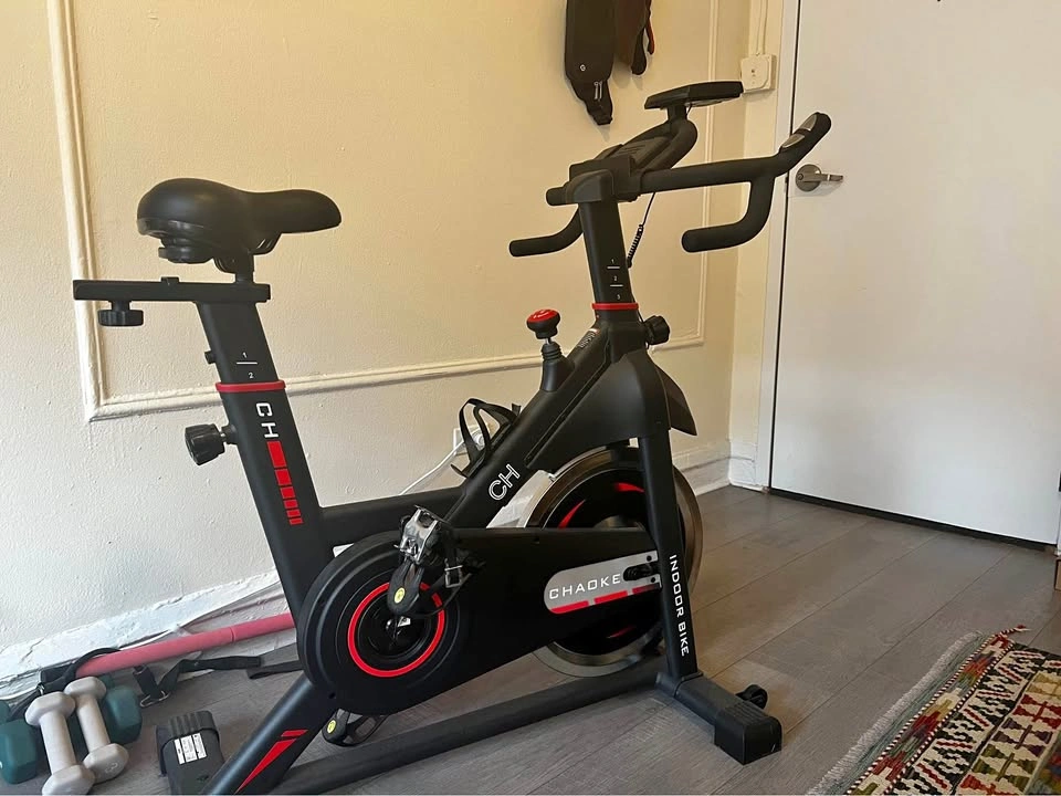 Stationary exercise bike
