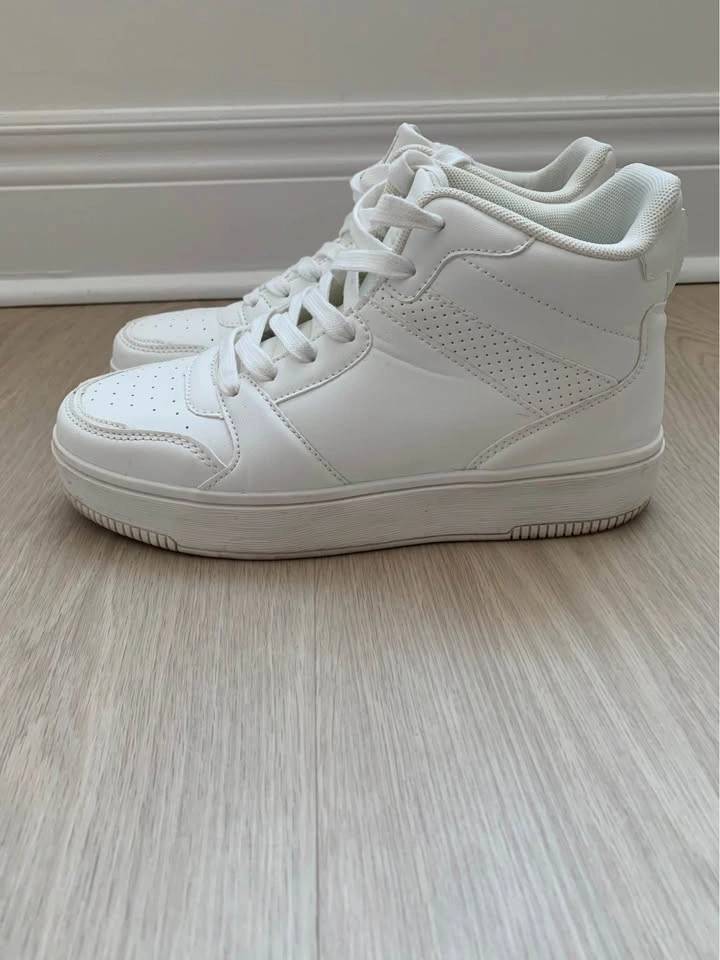 Steve Madden White High-Top Sneakers - photo 3