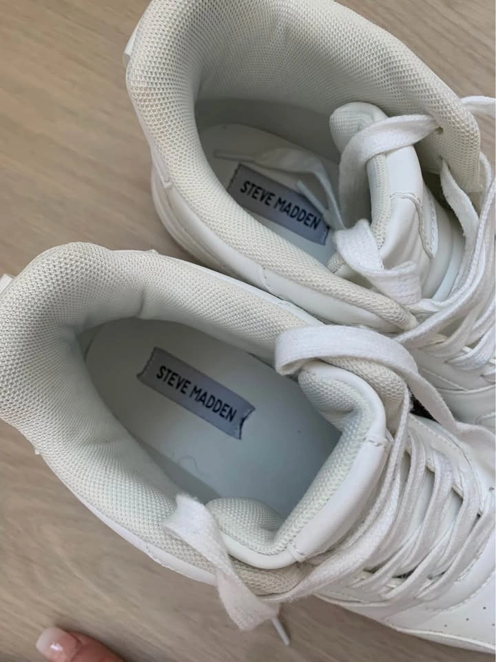 Steve Madden White High-Top Sneakers - photo 4