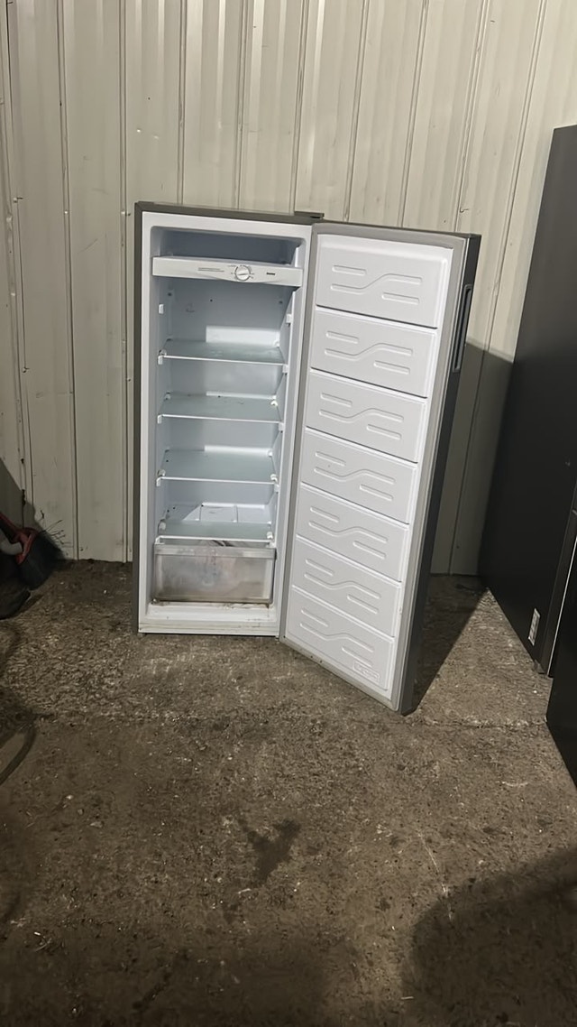 Danby Freezer - photo 2