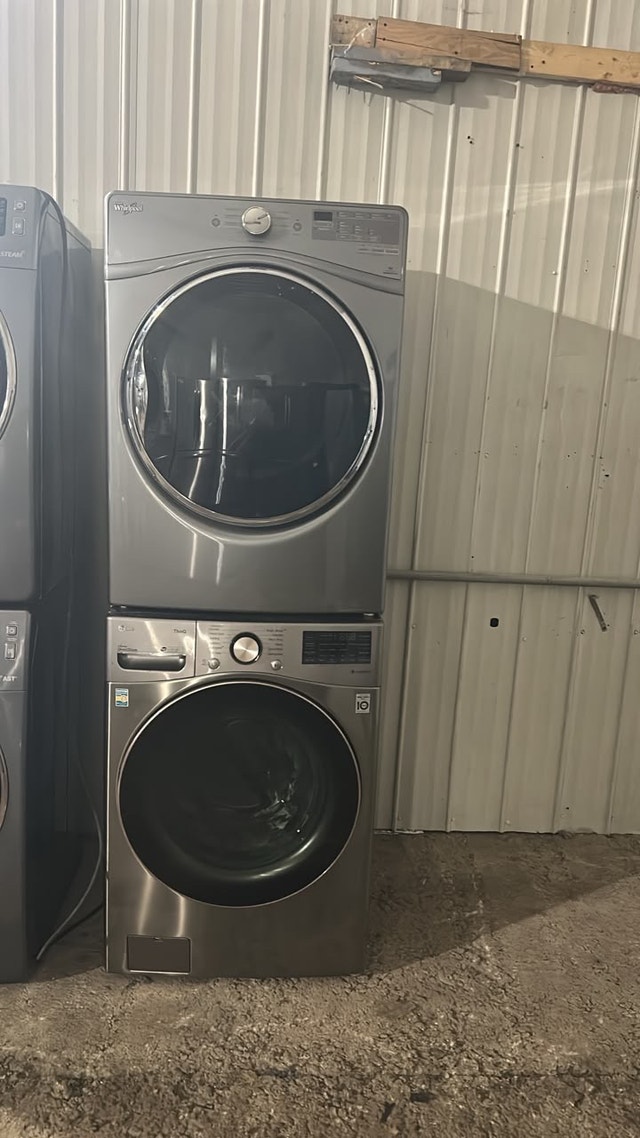 LG Washer and Whirlpool Dryer Set - photo 4