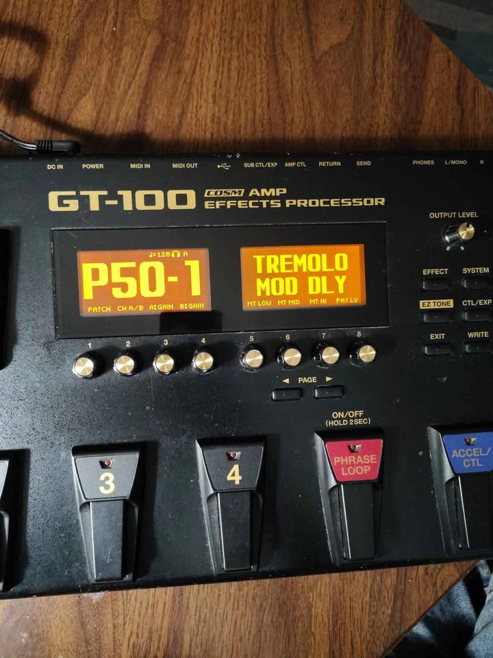 Boss GT100 GT-100 - photo 4