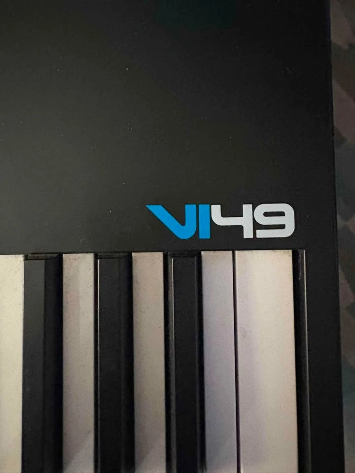 Alesis VI49 MIDI Controller - photo 5