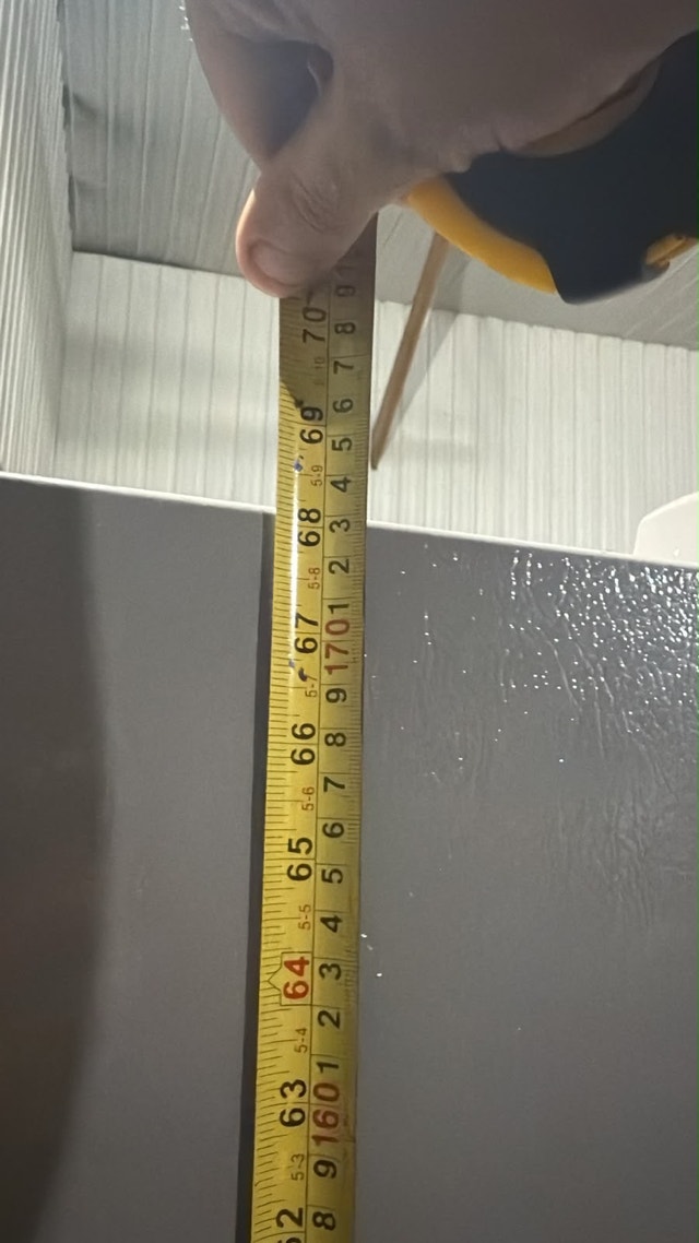 36 inch Refrigerator in good condition - photo 5
