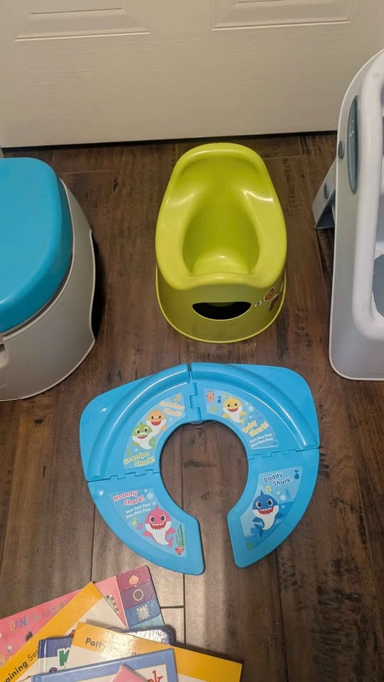 Toddler Potty Training & Bath Time Bundle - photo 5
