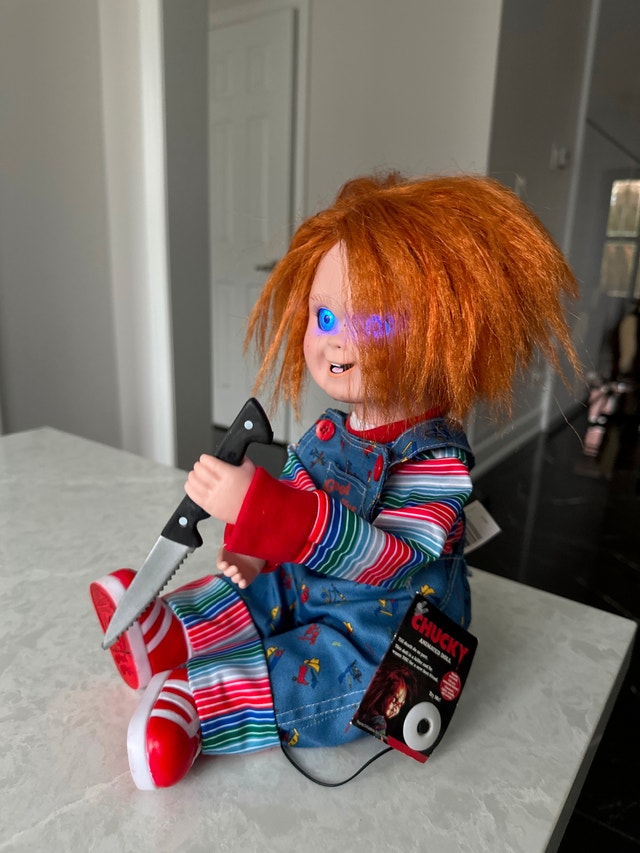 Animated Sitting Chucky Doll - photo 2