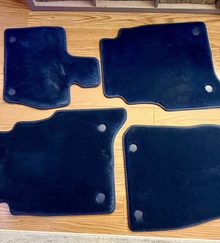 Genuine OEM Range Rover L460 Floor Mats Set of 4 Navy Blue - photo 2