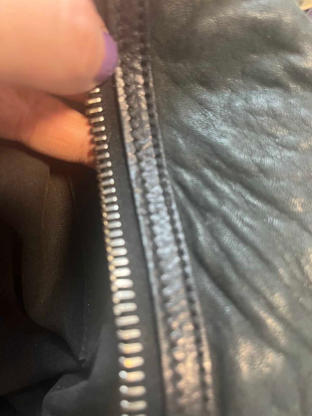 Genuine Fendi Spy Bag, RiRiM8 Hardware - 380 OBO - photo 2