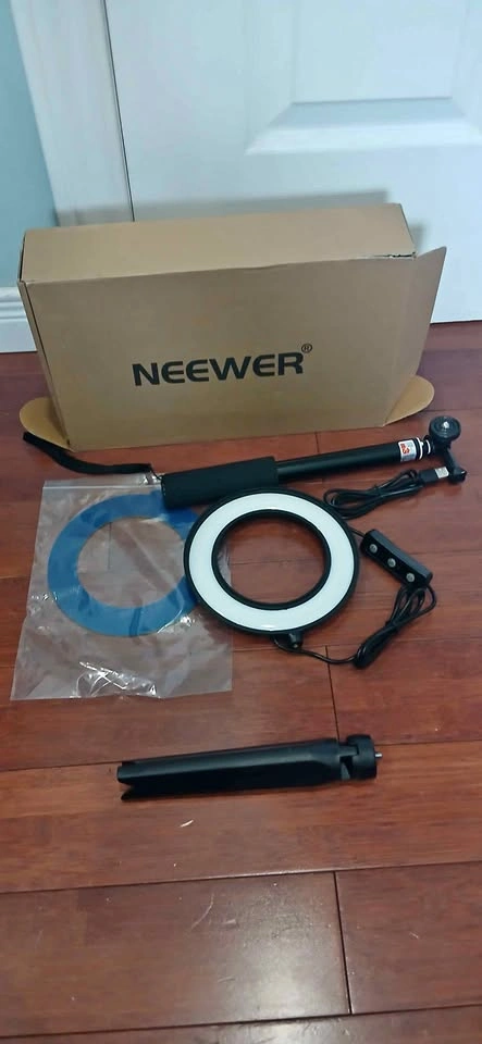 Neewer Ring Light Kit Tripod Selfie Stick - NO phone holder