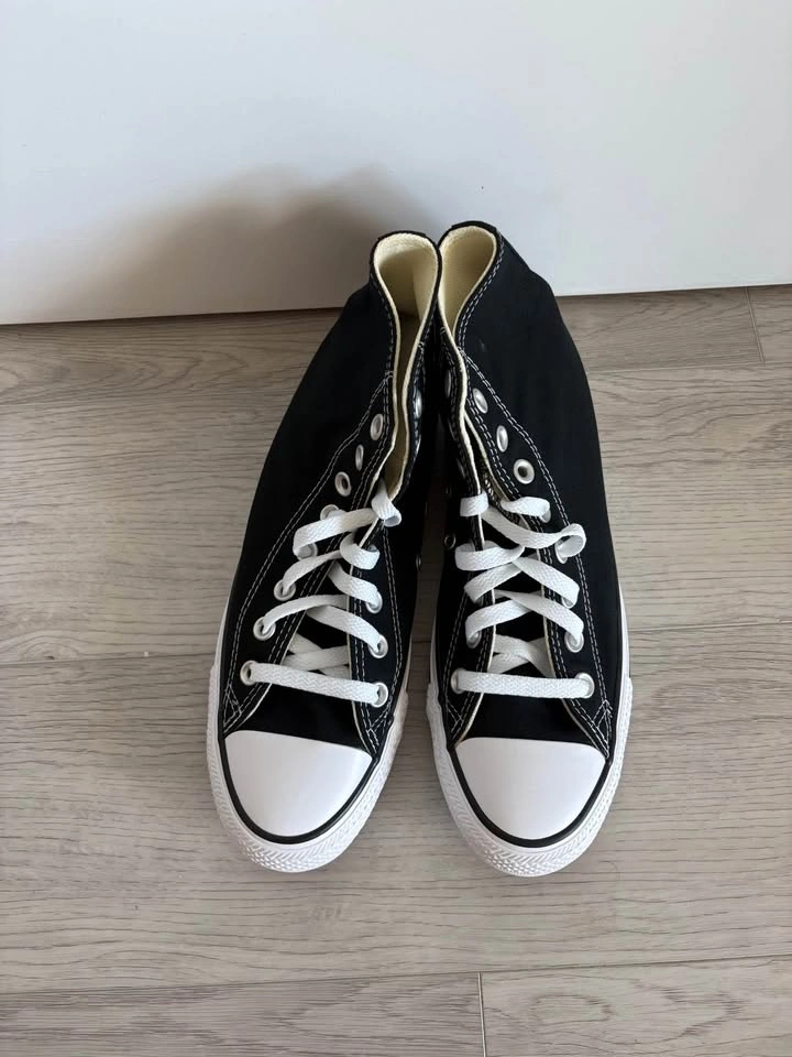 Brand New Converse Chuck Taylor All Star High Top Sneakers US W9 - photo 3