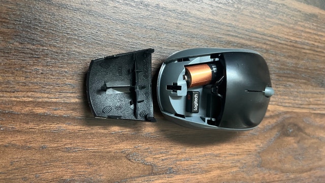 Logitech wireless mouse - photo 2