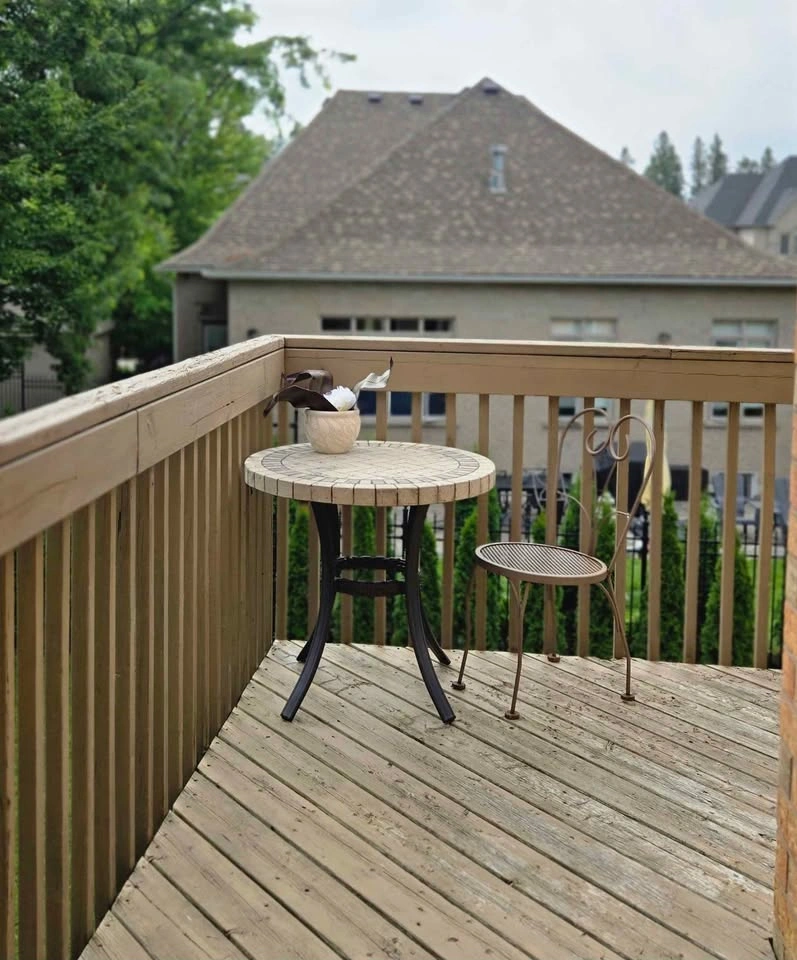 Round Mosaic Stone Top Outdoor Side Table - photo 2