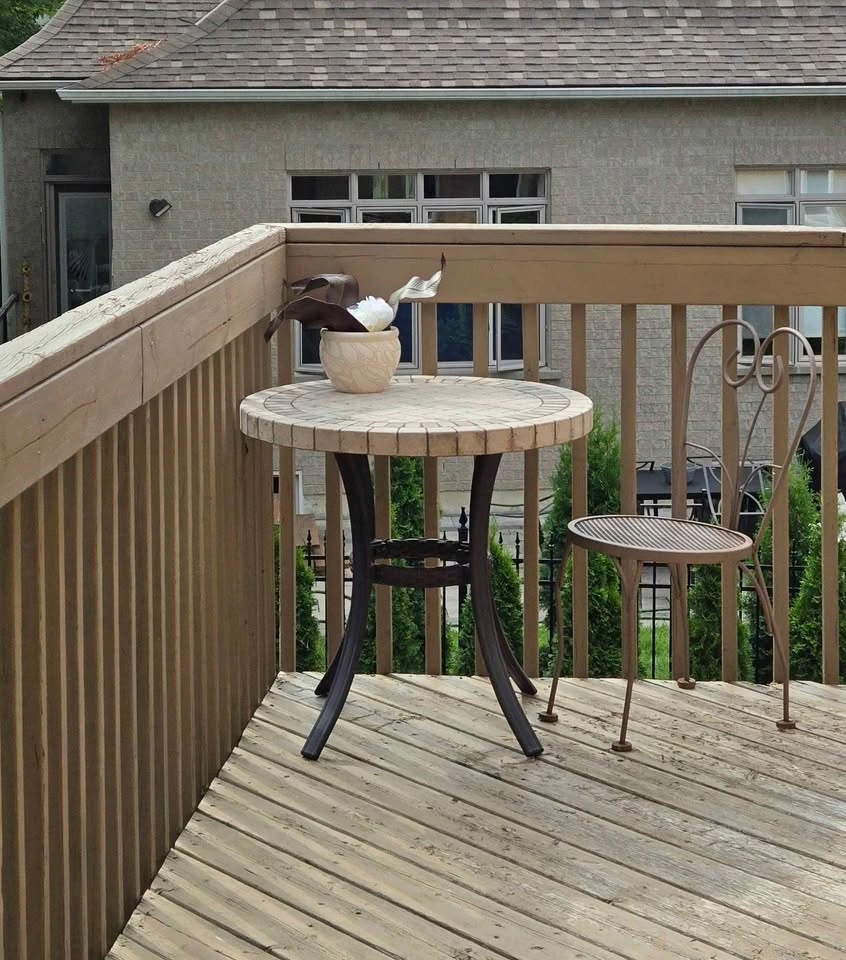 Round Mosaic Stone Top Outdoor Side Table - photo 3