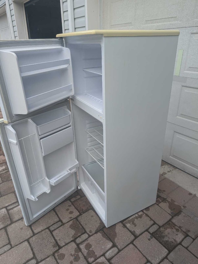 24-In refrigerator