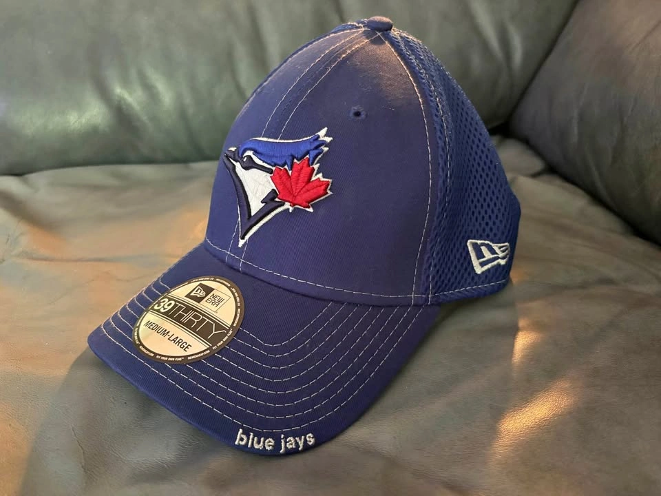 Official New Era 39THIRTY MLB Toronto Blue Jays Mesh Hat