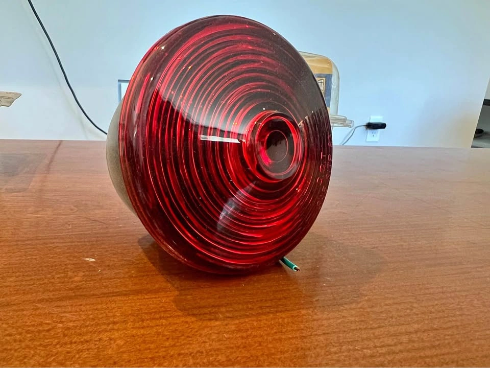 2 New 12V Round Trailer Tail Lights – Power Fist