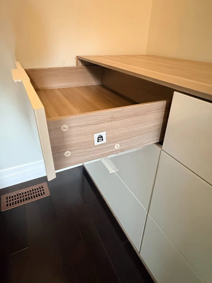 IKEA NYVOLL 6-Drawer Dresser – White High Gloss / Oak Effect - photo 4