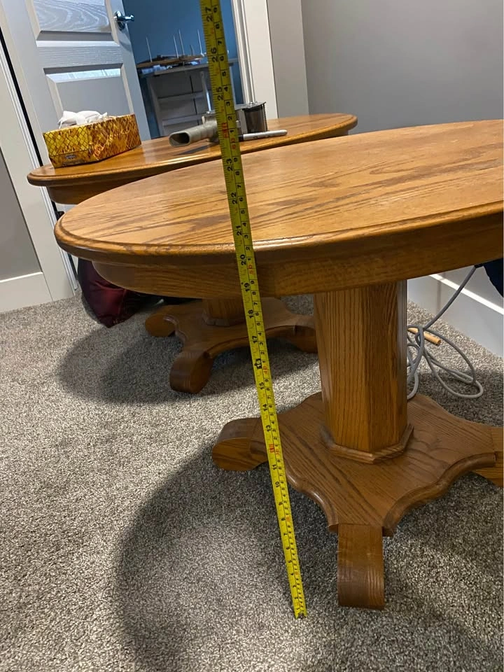 Solid oak end tables - photo 5